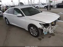 1HGCV1F16KA122946 2019 HONDA ACCORD