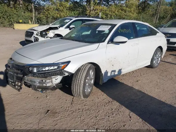 1HGCV1F16KA130643 2019 HONDA ACCORD - Image 2