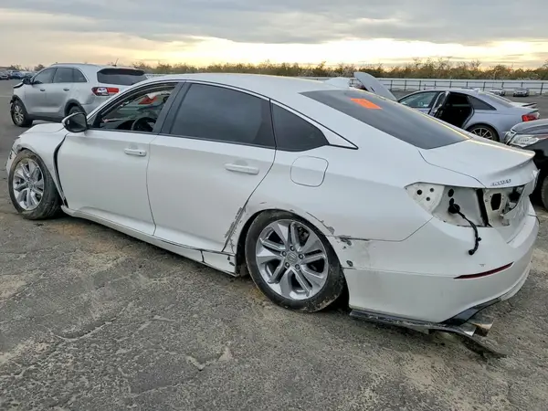 1HGCV1F16KA134918 2019 HONDA ACCORD - Image 2