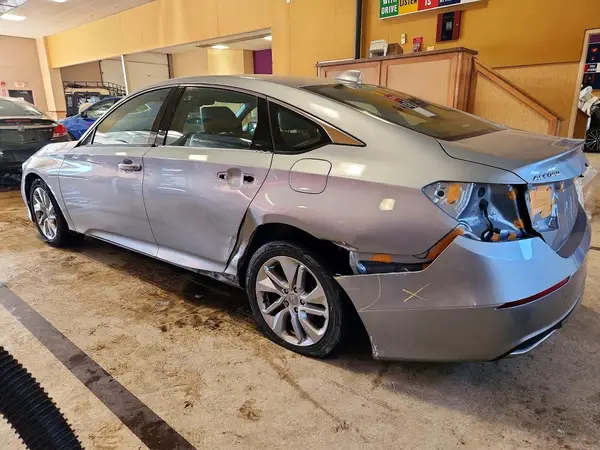 1HGCV1F16KA161262 2019 HONDA ACCORD - Image 2