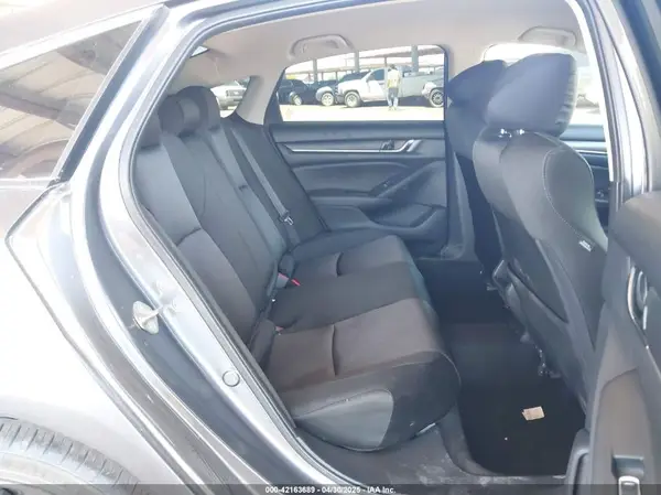 1HGCV1F16KA174674 2019 HONDA ACCORD - Image 8