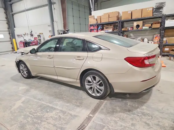 1HGCV1F17JA012373 2018 HONDA ACCORD - Image 2