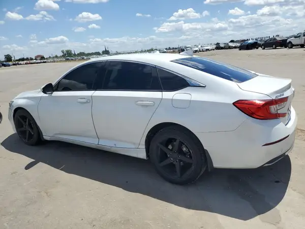 1HGCV1F17JA022756 2018 HONDA ACCORD - Image 2