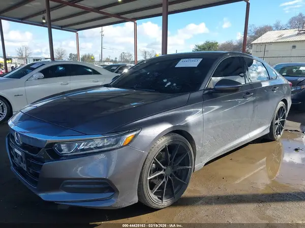 1HGCV1F17JA027682 2018 HONDA ACCORD - Image 2