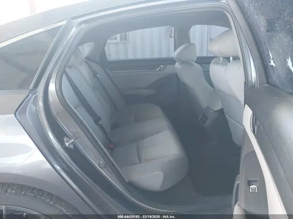 1HGCV1F17JA027682 2018 HONDA ACCORD - Image 8