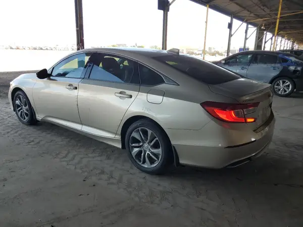 1HGCV1F17JA028086 2018 HONDA ACCORD - Image 2