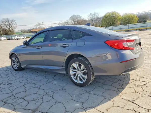 1HGCV1F17JA048001 2018 HONDA ACCORD - Image 2