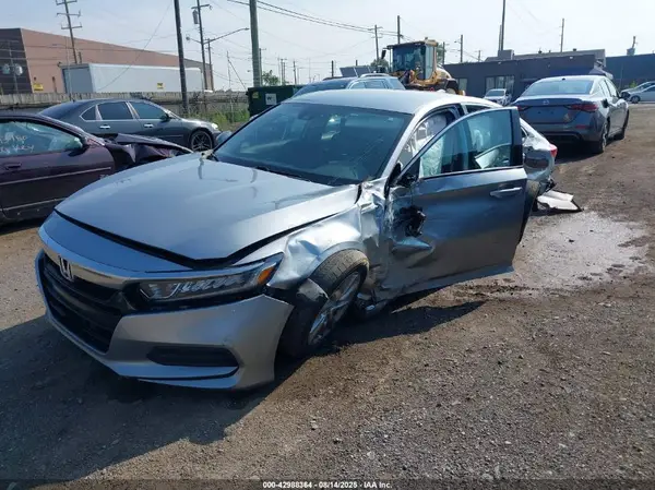 1HGCV1F17JA076266 2018 HONDA ACCORD - Image 2
