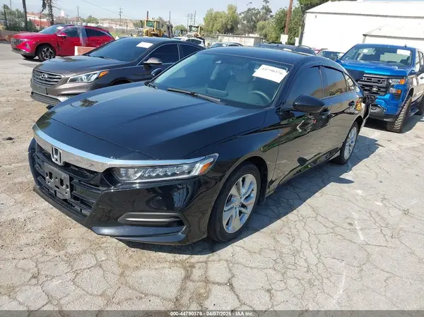1HGCV1F17JA079880 2018 HONDA ACCORD - Image 2