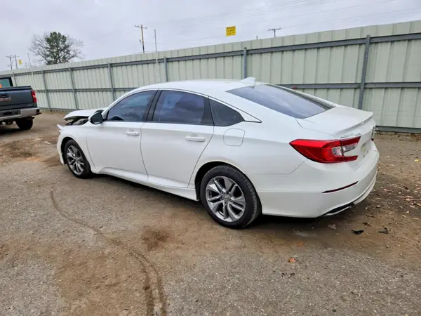1HGCV1F17JA082245 2018 HONDA ACCORD - Image 2