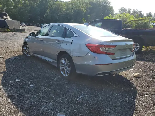 1HGCV1F17JA082441 2018 HONDA ACCORD - Image 2
