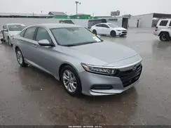1HGCV1F17JA082567 2018 HONDA ACCORD