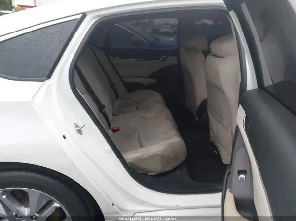 1HGCV1F17JA091463 2018 HONDA ACCORD - Image 8