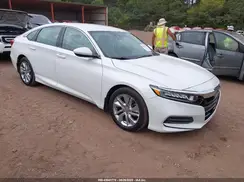 1HGCV1F17JA112313 2018 HONDA ACCORD