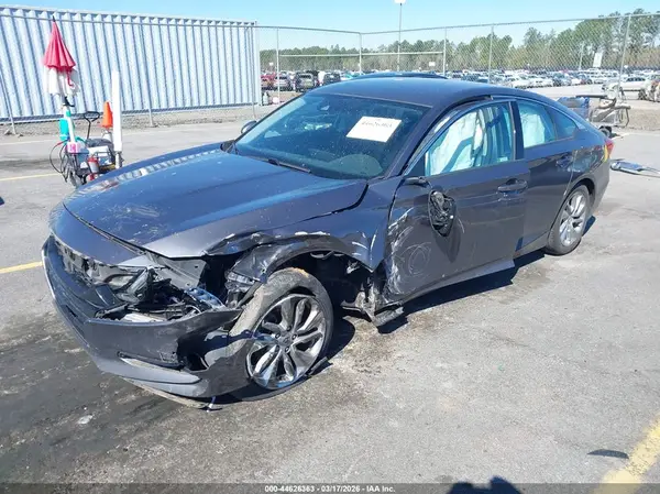 1HGCV1F17JA118886 2018 HONDA ACCORD - Image 2