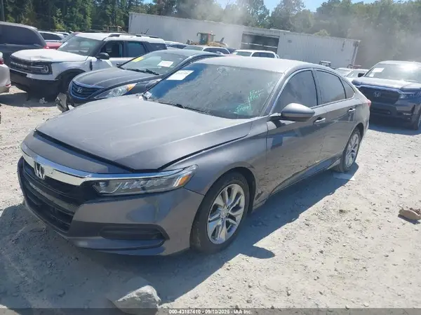 1HGCV1F17JA127913 2018 HONDA ACCORD - Image 2