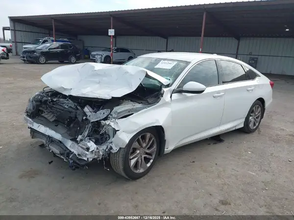 1HGCV1F17JA131637 2018 HONDA ACCORD - Image 2