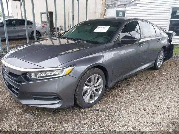 1HGCV1F17JA138135 2018 HONDA ACCORD - Image 2