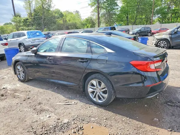 1HGCV1F17JA144470 2018 HONDA ACCORD - Image 2