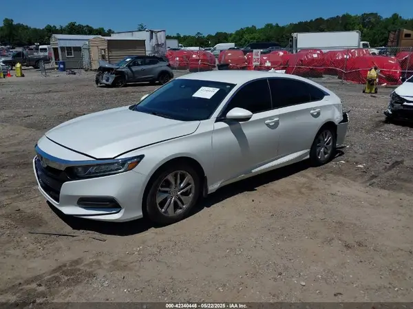 1HGCV1F17JA157414 2018 HONDA ACCORD - Image 2