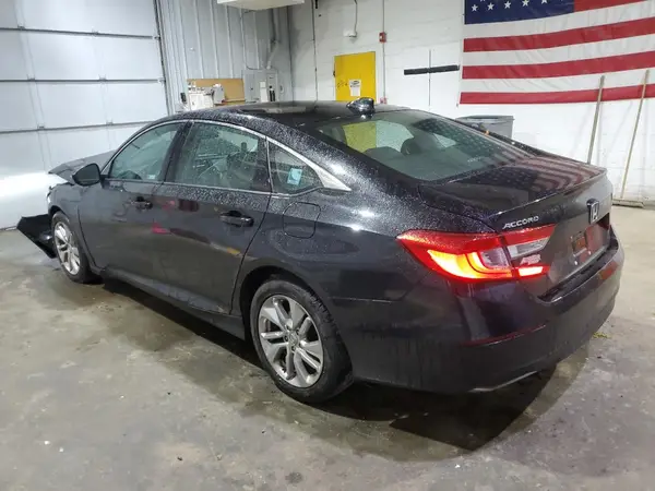 1HGCV1F17JA164198 2018 HONDA ACCORD - Image 2