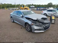 1HGCV1F17JA165934 2018 HONDA ACCORD