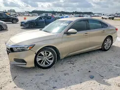 1HGCV1F17JA179817 2018 HONDA ACCORD