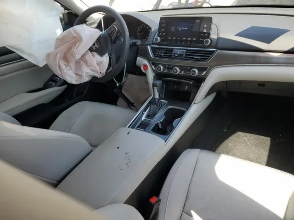 1HGCV1F17JA182975 2018 HONDA ACCORD - Image 8