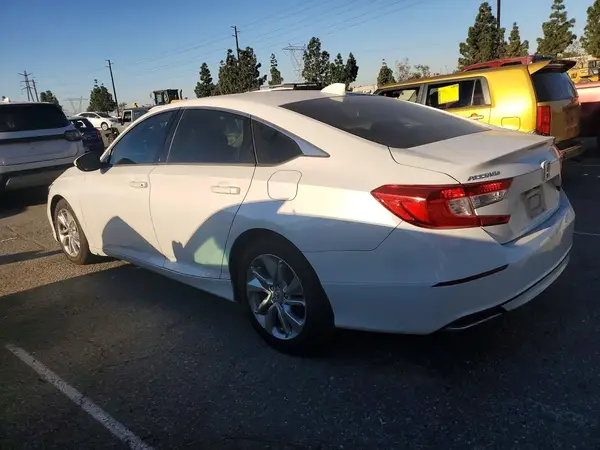 1HGCV1F17JA190543 2018 HONDA ACCORD - Image 2