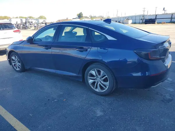 1HGCV1F17JA194141 2018 HONDA ACCORD - Image 2