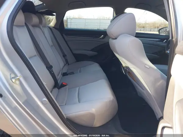 1HGCV1F17JA194821 2018 HONDA ACCORD - Image 8