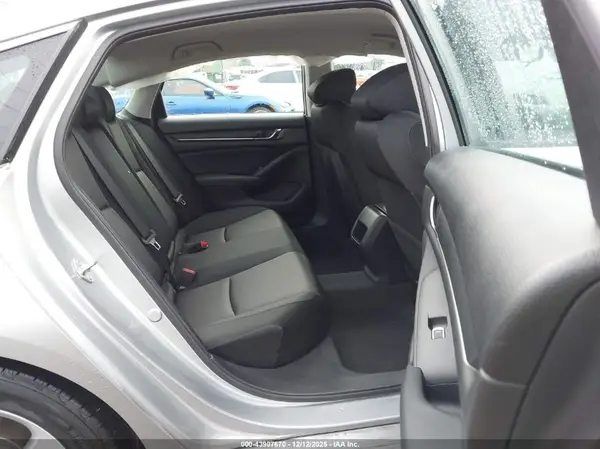 1HGCV1F17JA211097 2018 HONDA ACCORD - Image 8