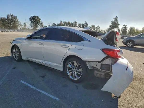 1HGCV1F17JA224898 2018 HONDA ACCORD - Image 2