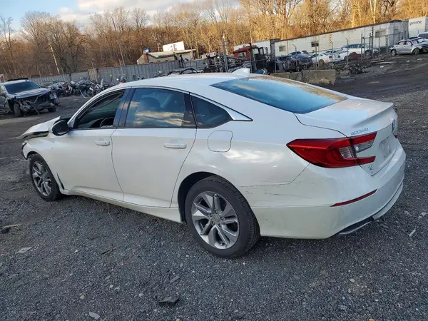 1HGCV1F17JA228014 2018 HONDA ACCORD - Image 2