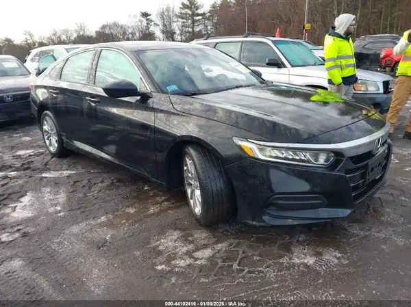 1HGCV1F17JA238283 2018 HONDA ACCORD - Image 1
