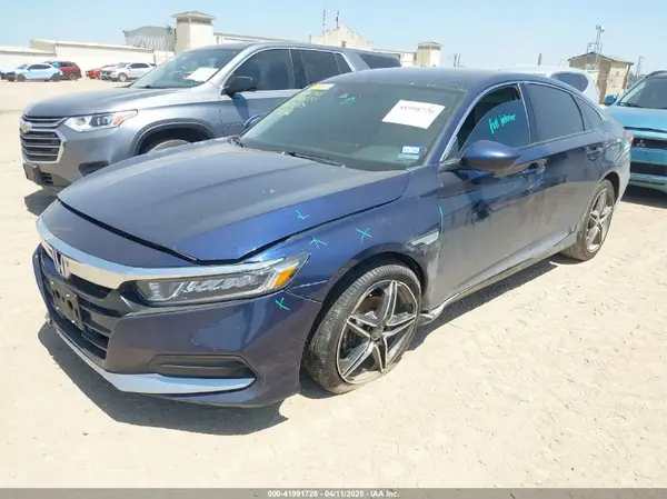 1HGCV1F17JA240051 2018 HONDA ACCORD - Image 2
