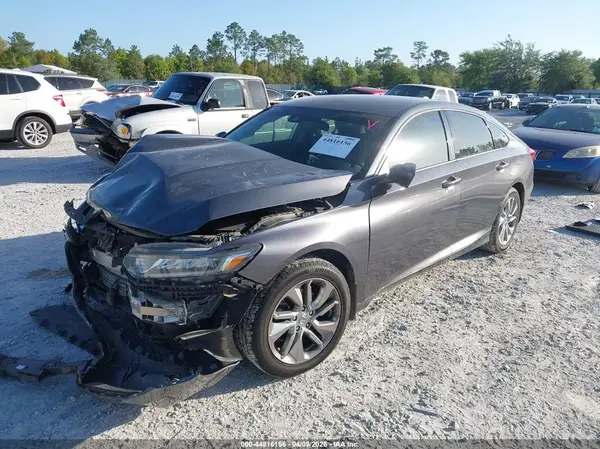 1HGCV1F17JA240468 2018 HONDA ACCORD - Image 2