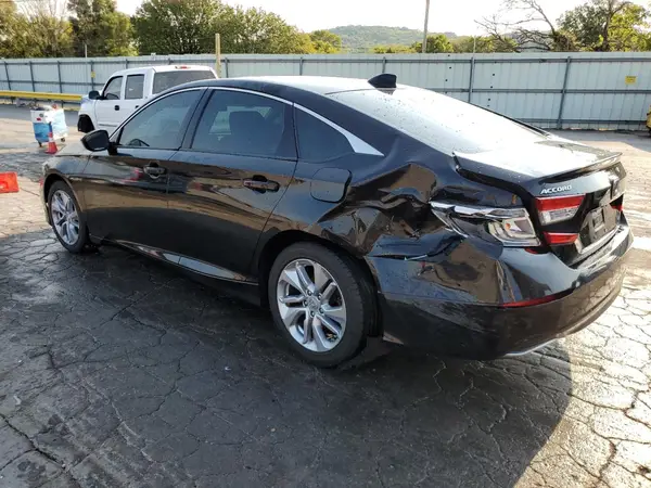 1HGCV1F17JA250613 2018 HONDA ACCORD - Image 2