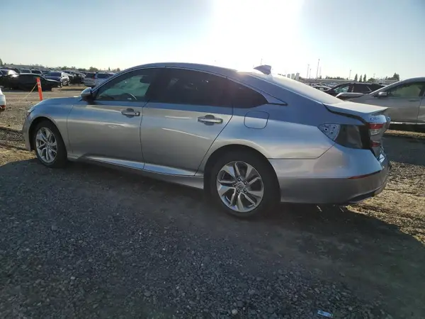 1HGCV1F17JA251597 2018 HONDA ACCORD - Image 2