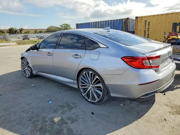 1HGCV1F17JA256945 2018 HONDA ACCORD - Image 2