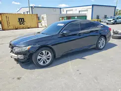 1HGCV1F17JA263362 2018 HONDA ACCORD