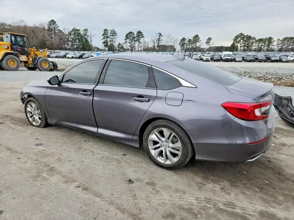 1HGCV1F17JA268142 2018 HONDA ACCORD - Image 2