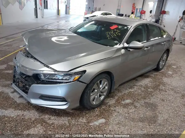 1HGCV1F17JA810761 2018 HONDA ACCORD - Image 2