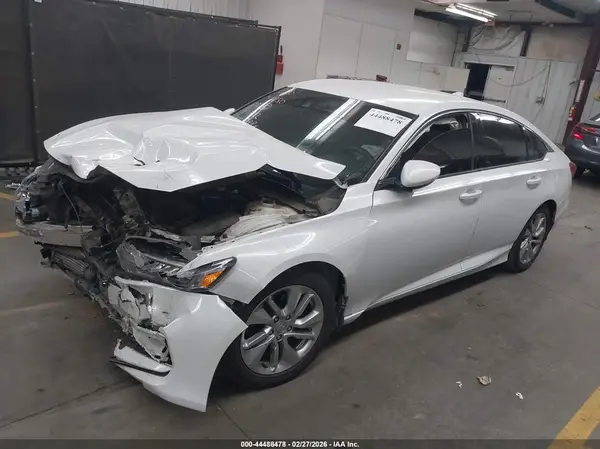 1HGCV1F17KA030888 2019 HONDA ACCORD - Image 2