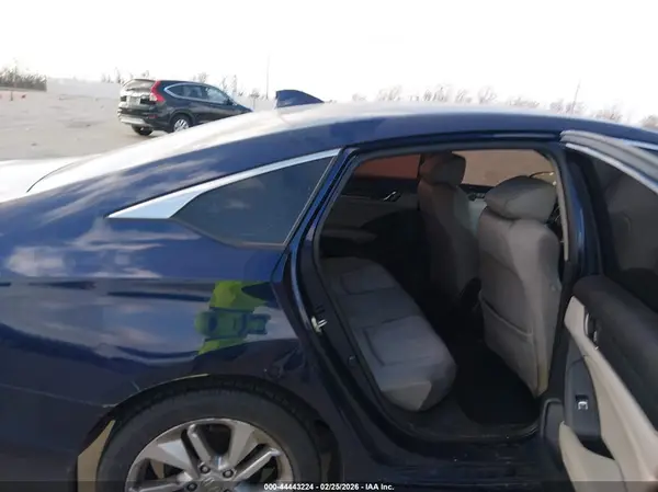 1HGCV1F17KA069741 2019 HONDA ACCORD - Image 8