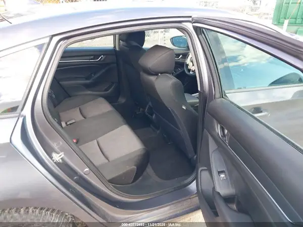 1HGCV1F17KA082697 2019 HONDA ACCORD - Image 8