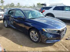 1HGCV1F17KA113074 2019 HONDA ACCORD
