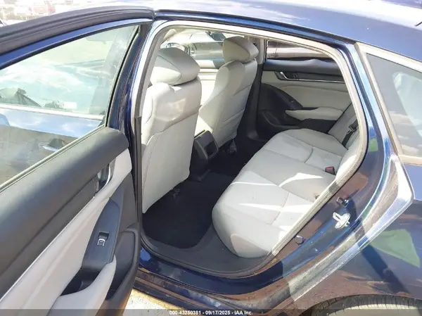 1HGCV1F17KA113074 2019 HONDA ACCORD - Image 8