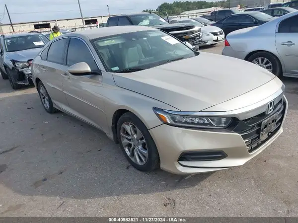 1HGCV1F17KA129808 2019 HONDA ACCORD - Image 1