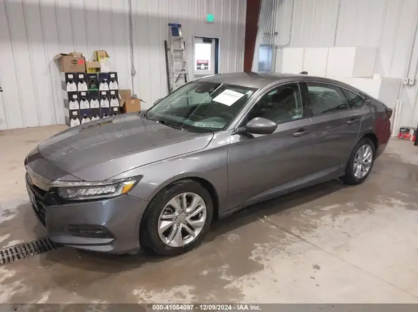 1HGCV1F17KA135267 2019 HONDA ACCORD - Image 2